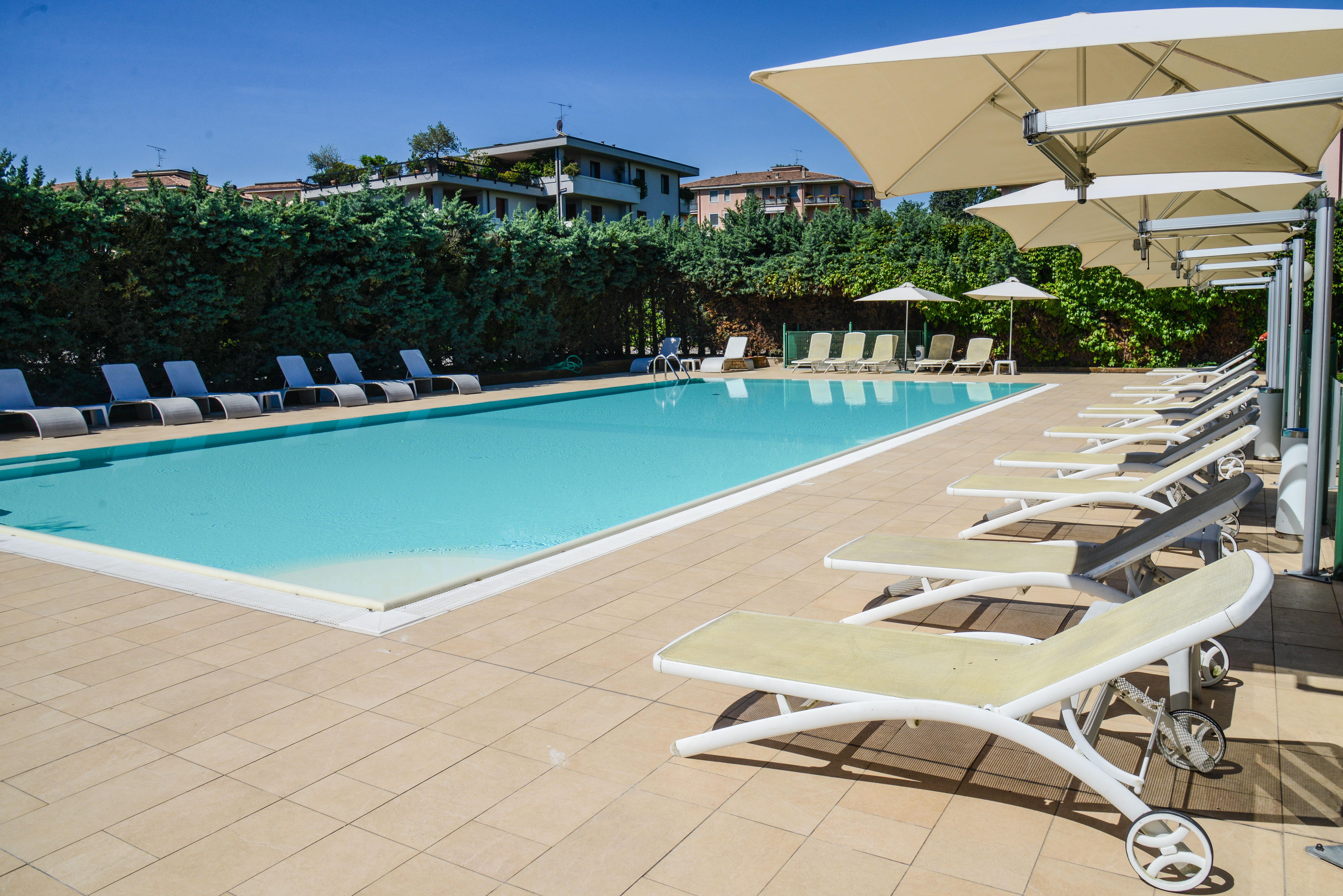 Hotel Oliveto Десенцано дел Гарда Екстериор снимка