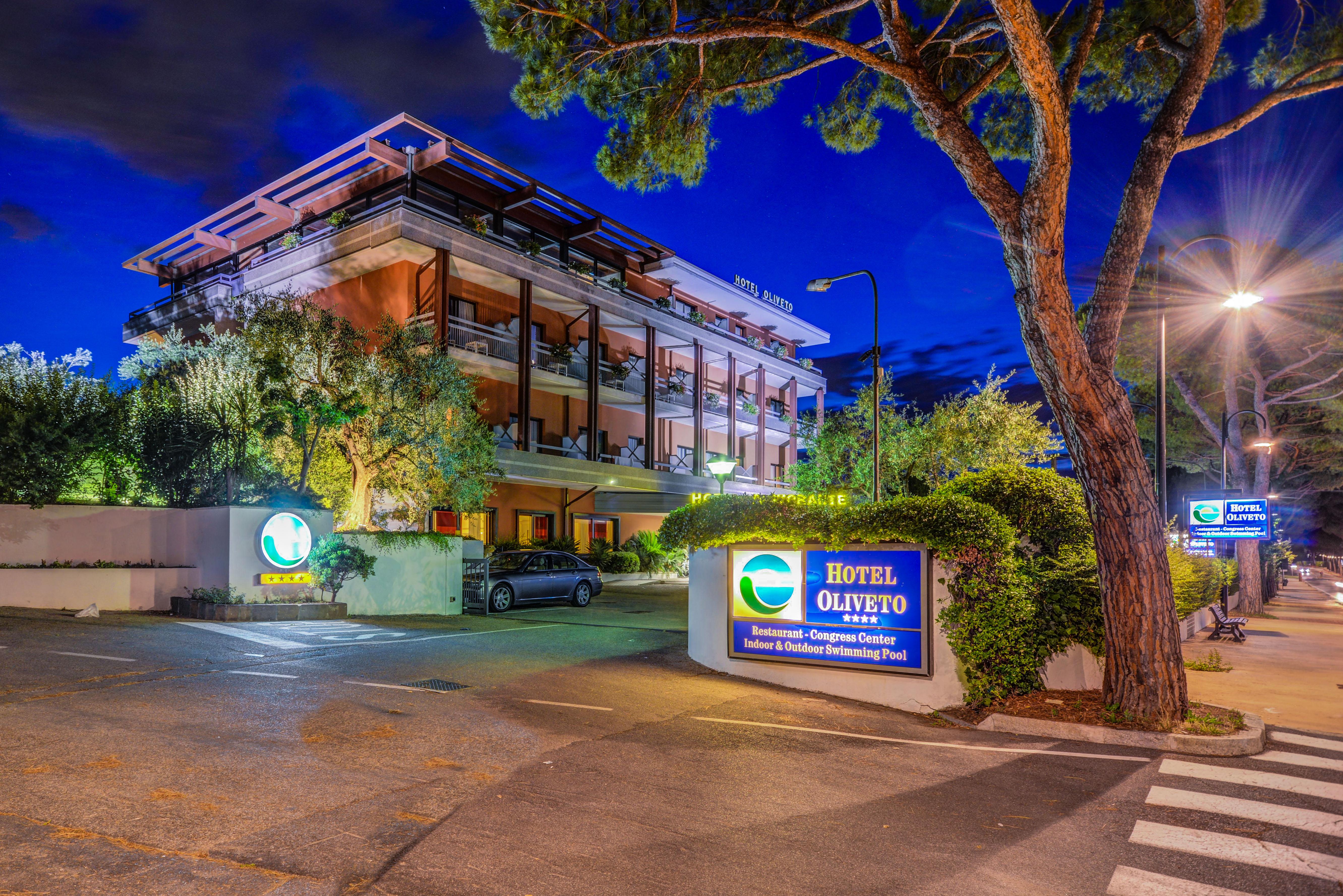 Hotel Oliveto Десенцано дел Гарда Екстериор снимка
