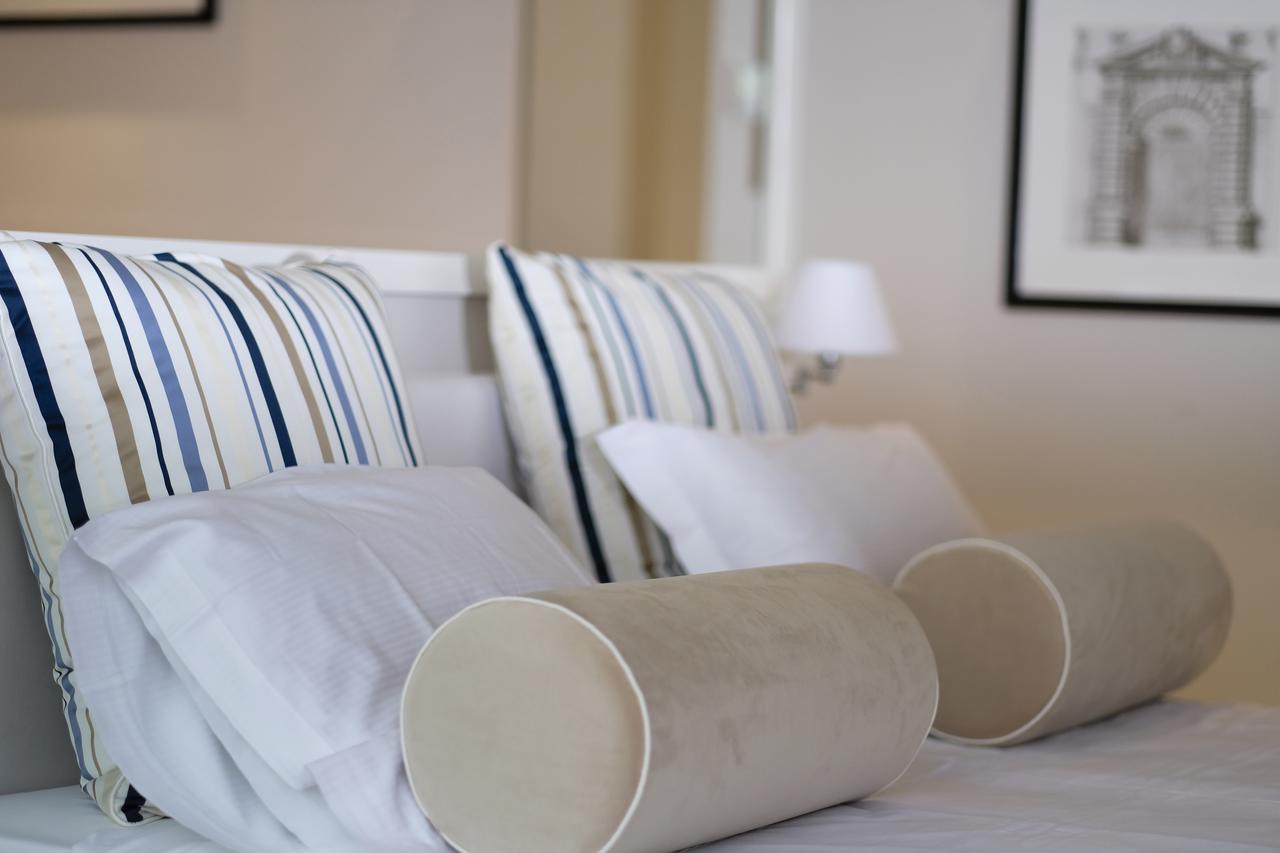 Hotel Oliveto Десенцано дел Гарда Екстериор снимка